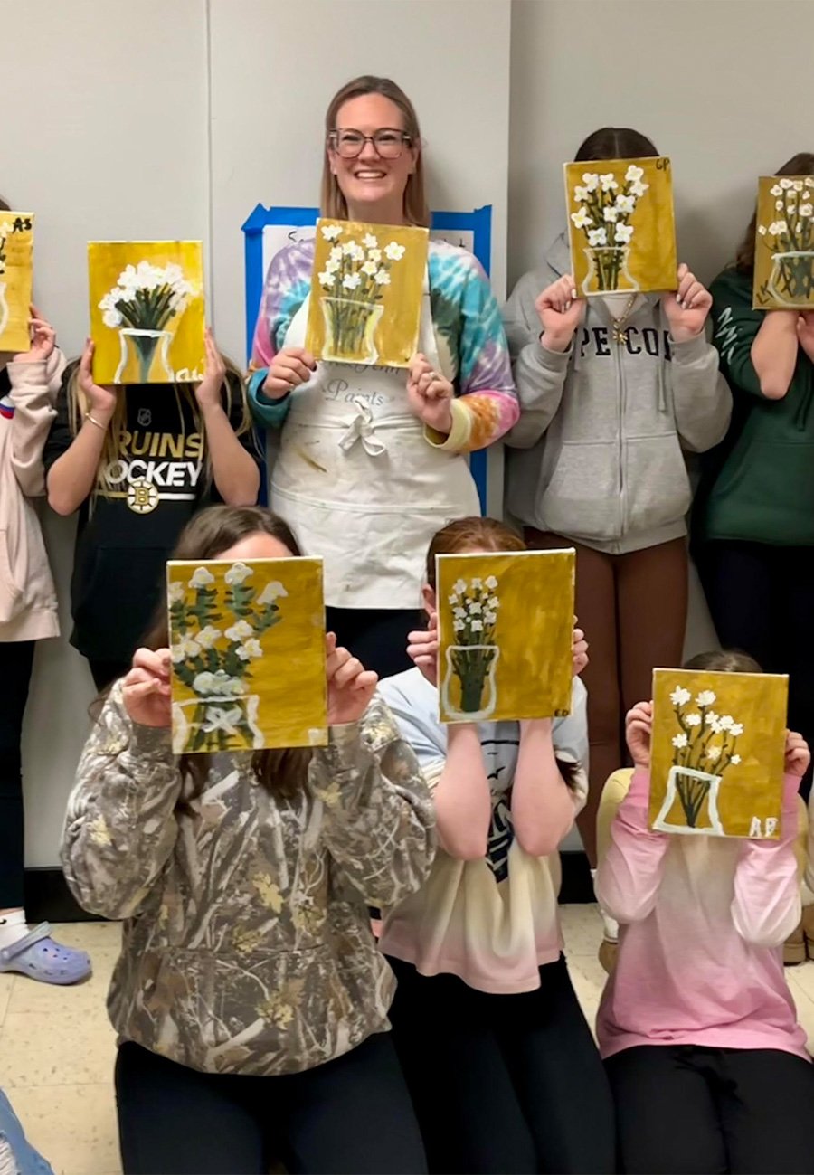 friends painting together